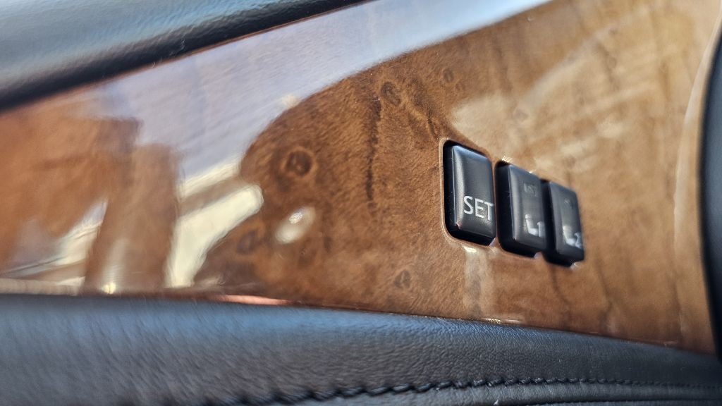 2014 INFINITI QX80 Image 34