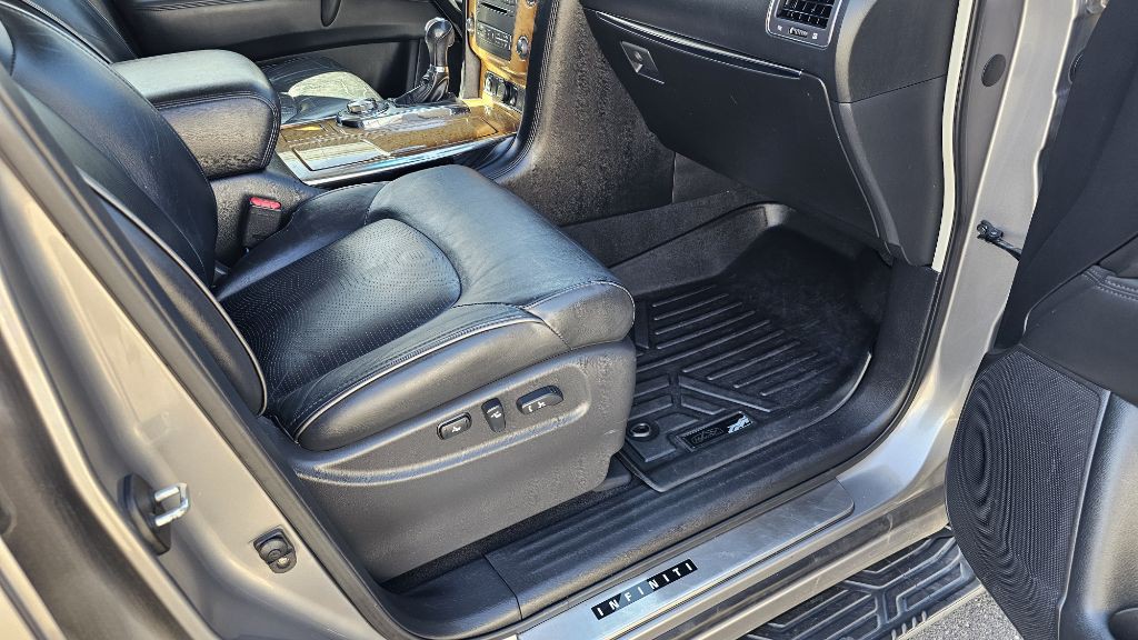 2014 INFINITI QX80 Image 45