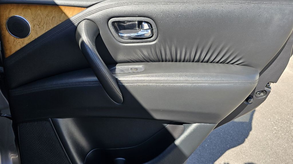 2014 INFINITI QX80 Image 55