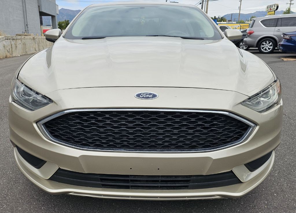 2017 Ford Fusion Image 2