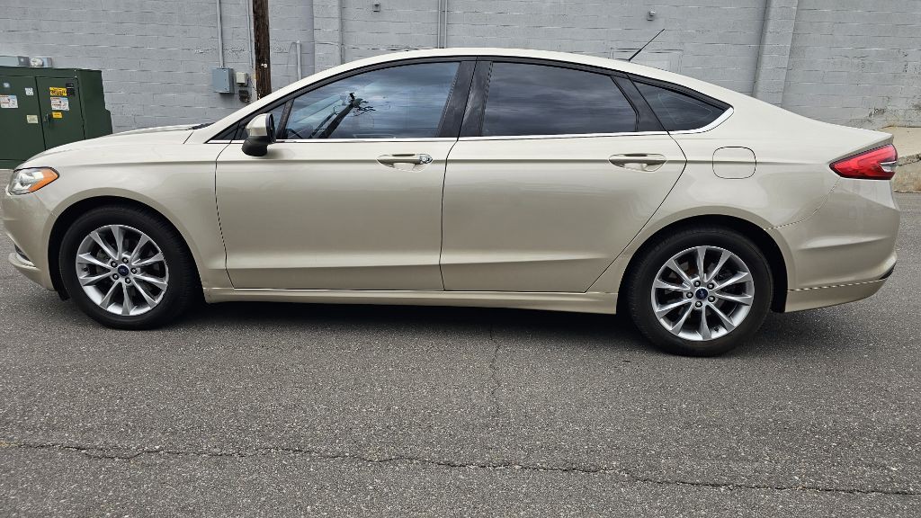 2017 Ford Fusion Image 8