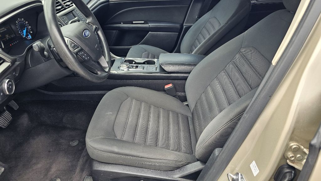 2017 Ford Fusion Image 13
