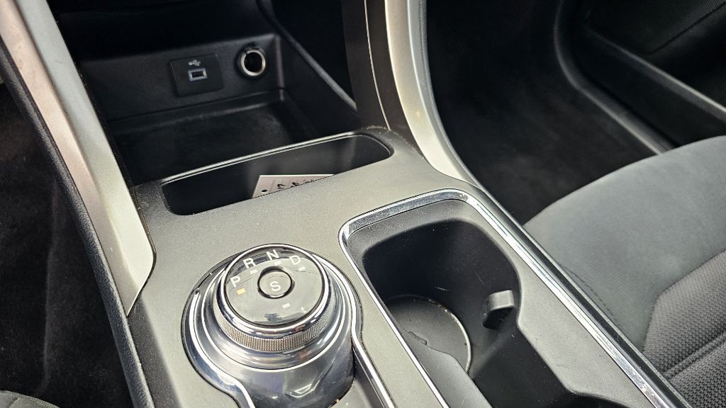 2017 Ford Fusion Image 22