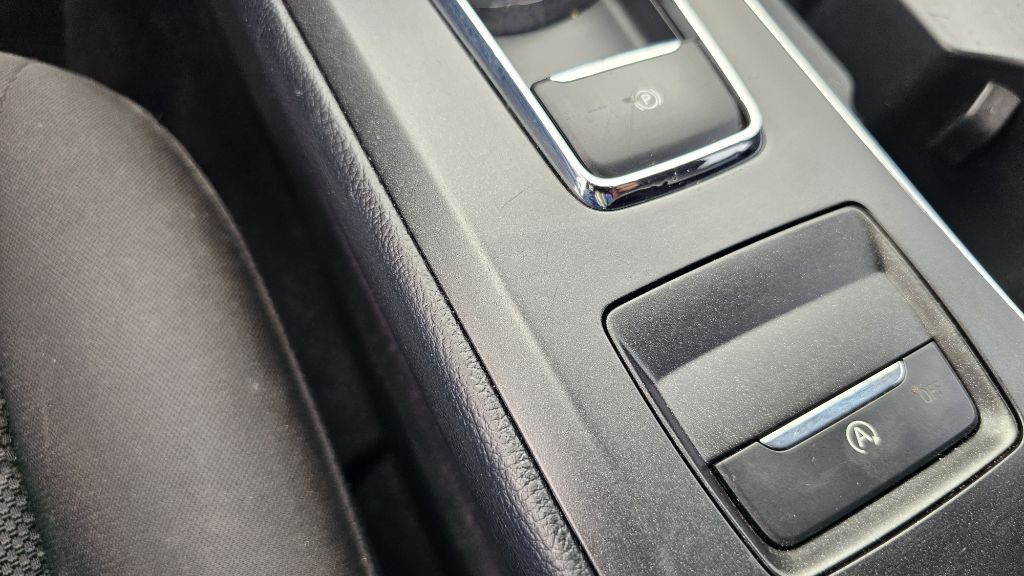 2017 Ford Fusion Image 27
