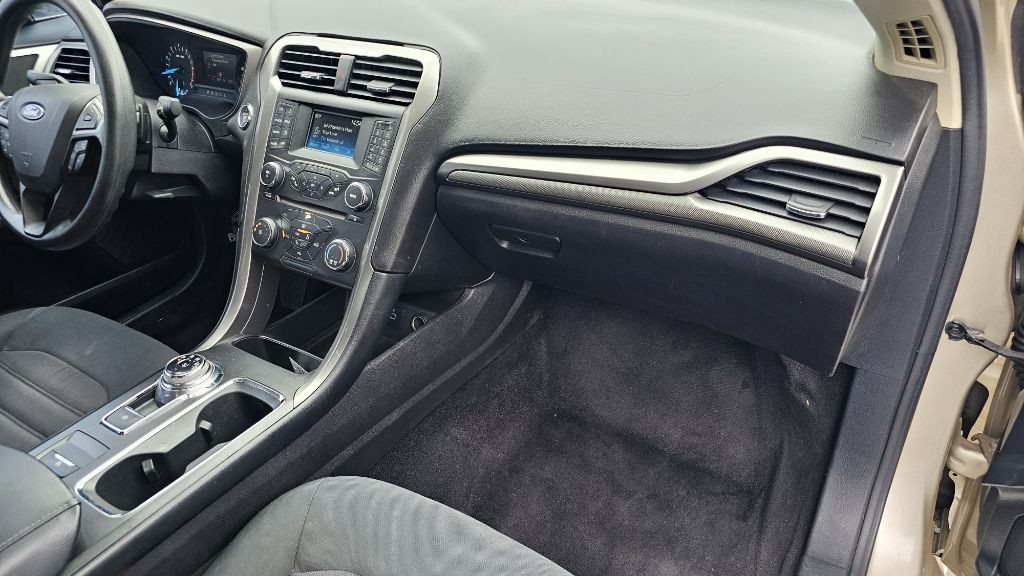 2017 Ford Fusion Image 36