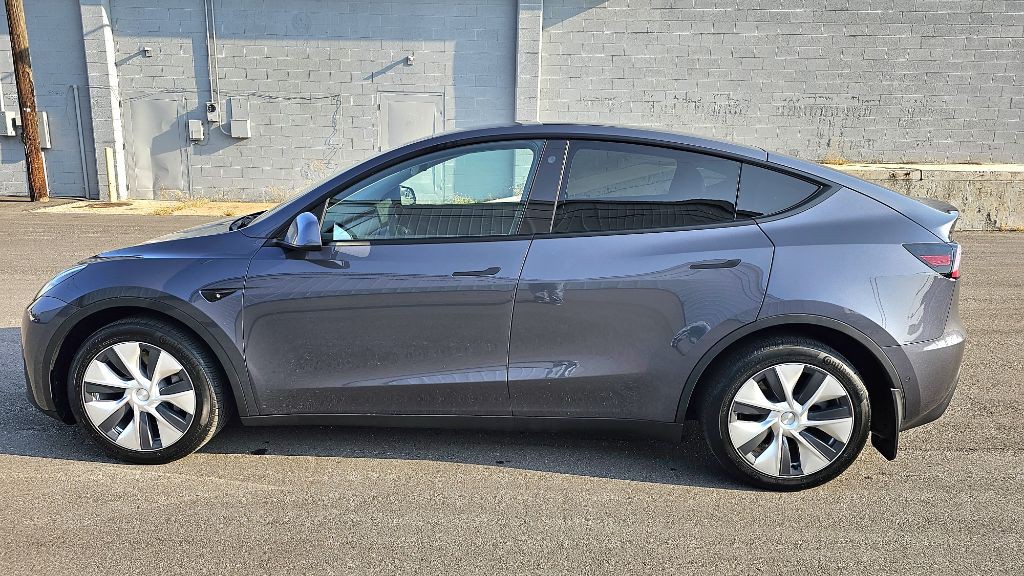 2021 Tesla Model Y Image 8