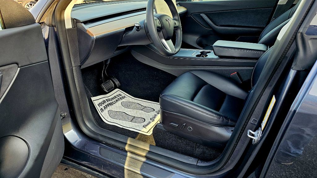 2021 Tesla Model Y Image 11