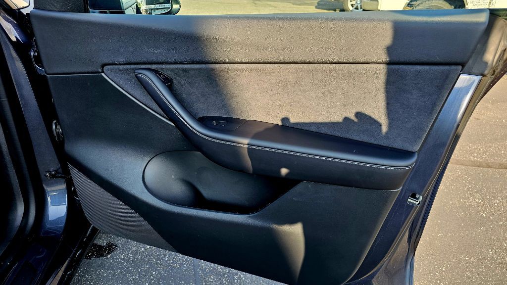 2021 Tesla Model Y Image 30
