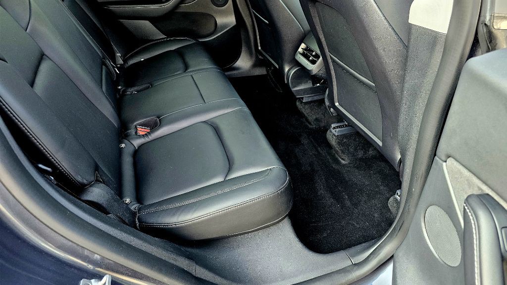 2021 Tesla Model Y Image 31