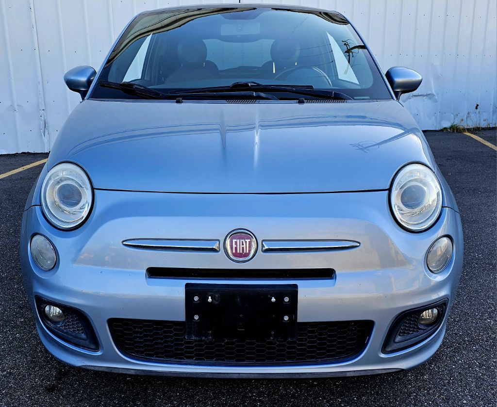 2013 FIAT 500 Image 2