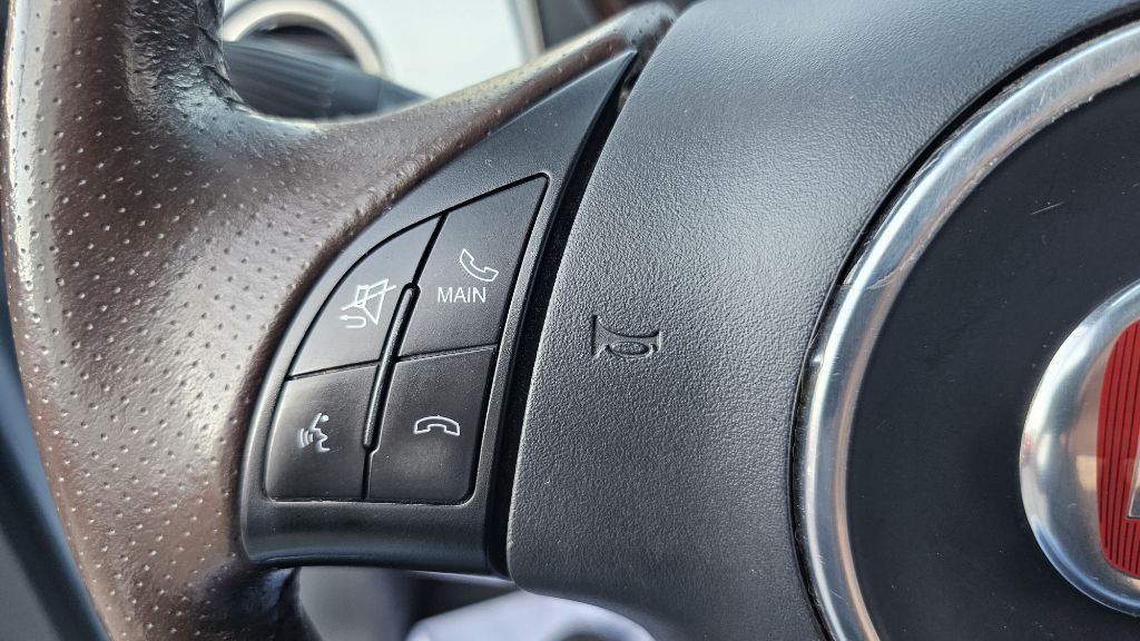 2013 FIAT 500 Image 12