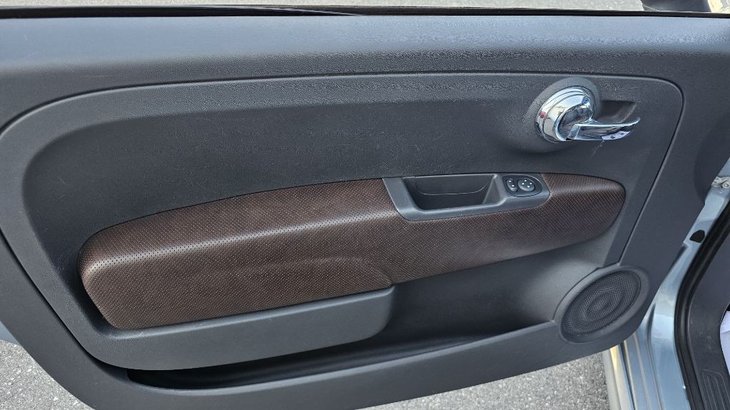 2013 FIAT 500 Image 21