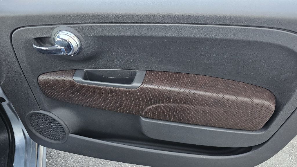 2013 FIAT 500 Image 28
