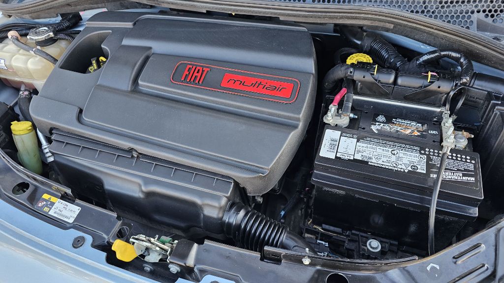 2013 FIAT 500 Image 31
