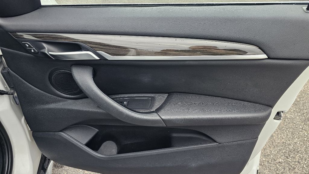 2018 BMW X1 Image 41