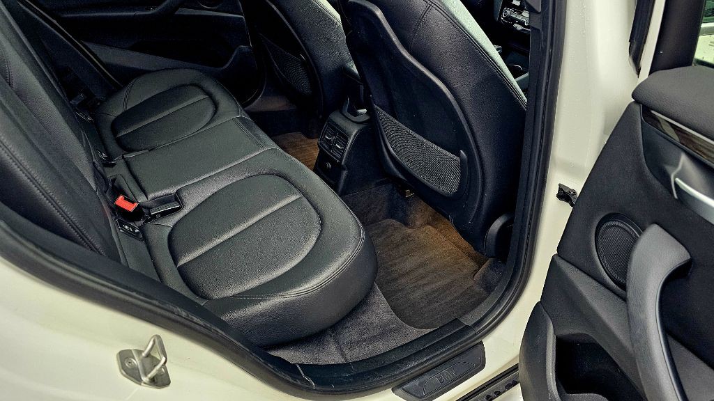 2018 BMW X1 Image 43