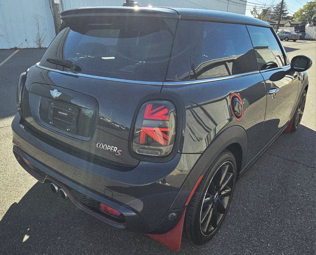 2014 MINI Cooper Image 5