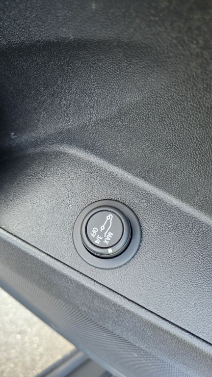 2019 Chevrolet Equinox Image 32