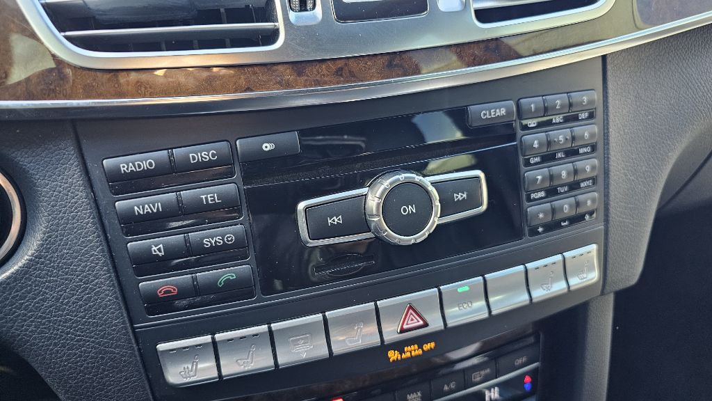 2014 Mercedes-Benz E-Class Image 27