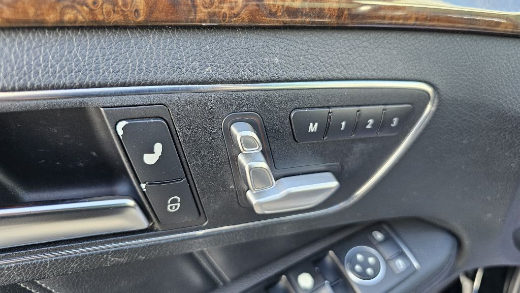 2014 Mercedes-Benz E-Class Image 31