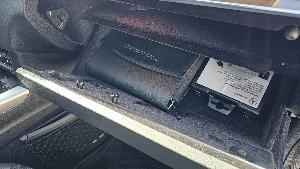 2014 Mercedes-Benz E-Class Image 40