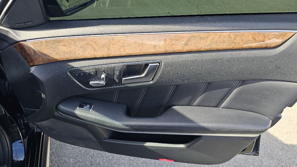 2014 Mercedes-Benz E-Class Image 41