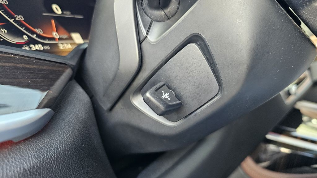 2020 BMW X7 Image 28