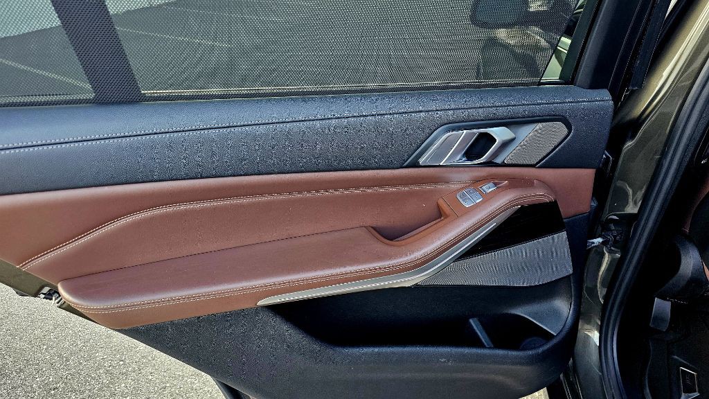 2020 BMW X7 Image 53