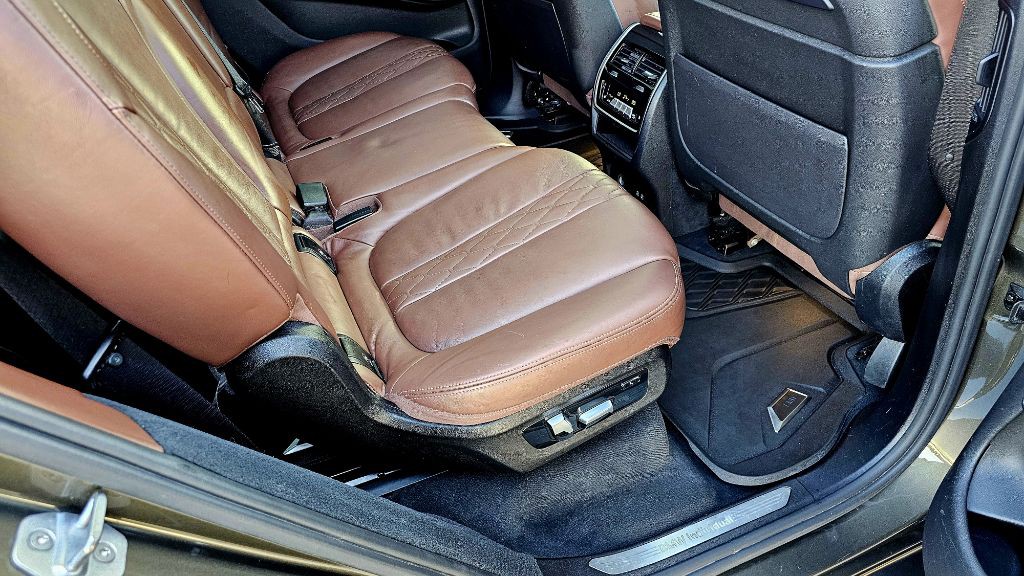 2020 BMW X7 Image 58