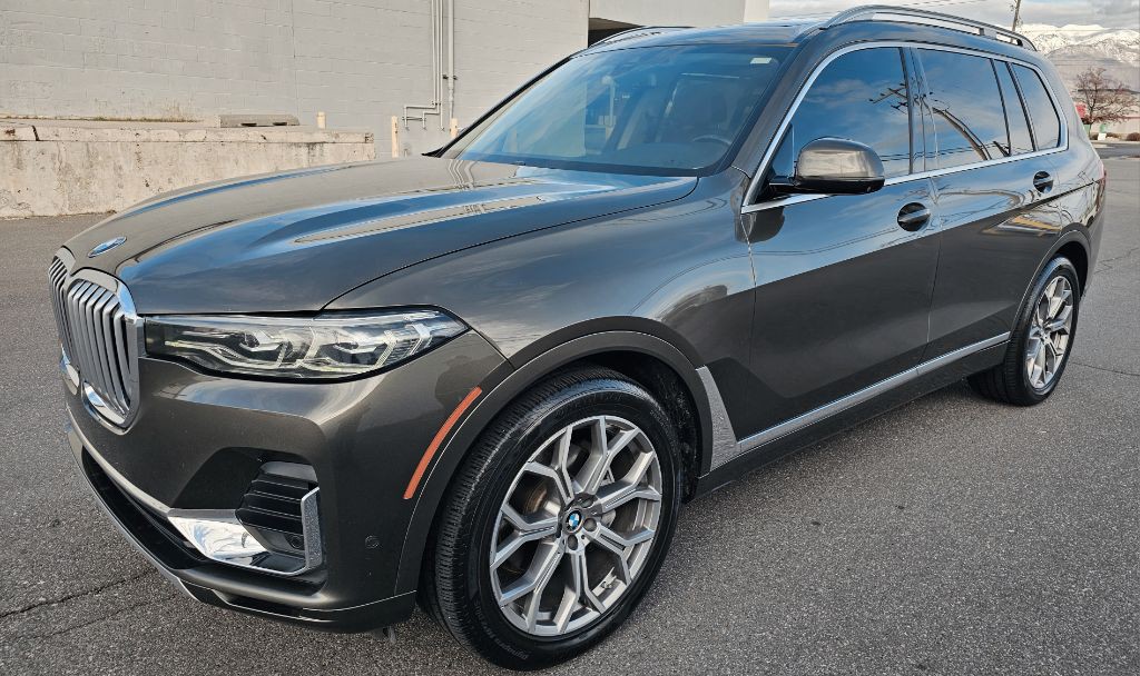 2020 BMW X7 Image 1