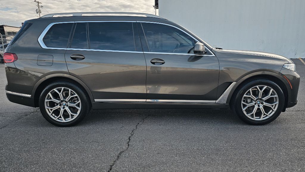 2020 BMW X7 Image 4