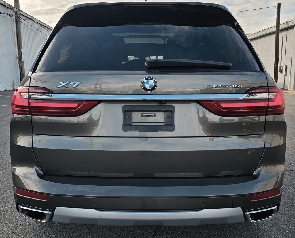 2020 BMW X7 Image 6