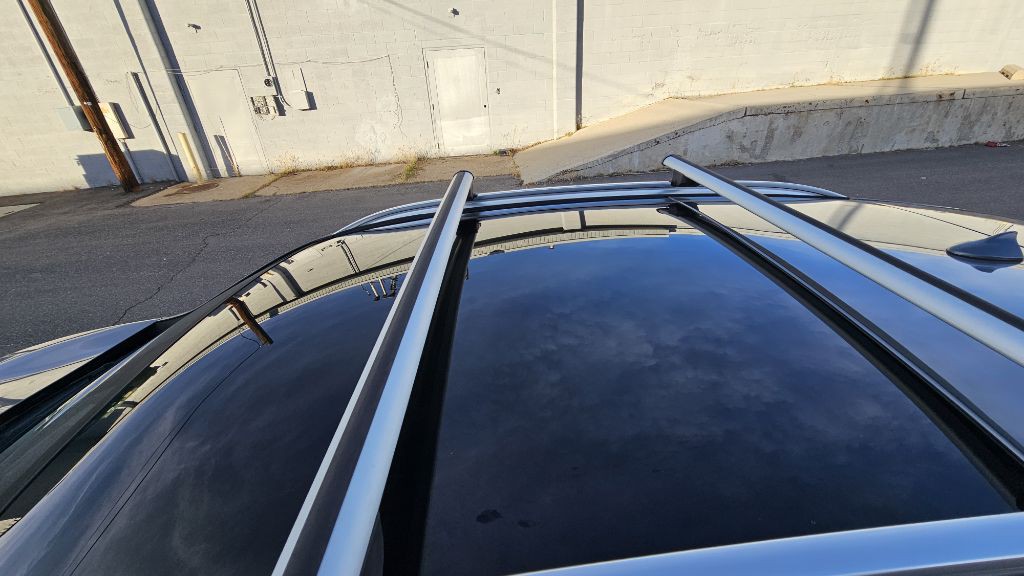 2017 INFINITI QX30 Image 9