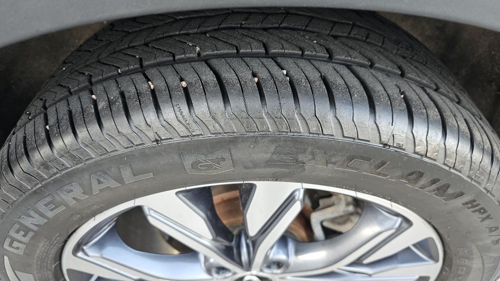 2017 INFINITI QX30 Image 10