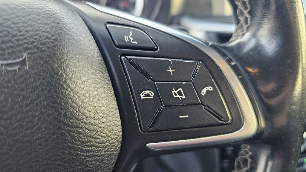 2017 INFINITI QX30 Image 18