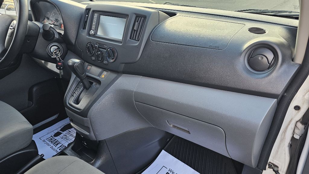 2021 Nissan NV200 Image 33