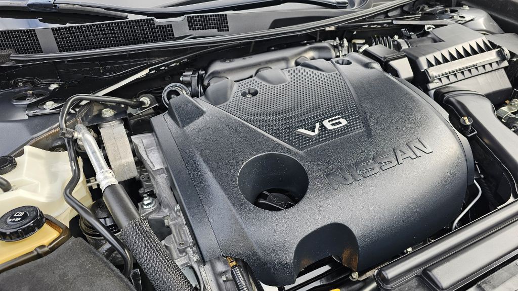 2016 Nissan Maxima Image 11