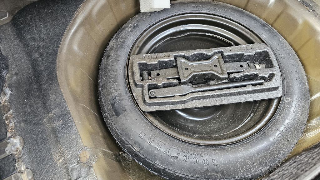 2016 Nissan Maxima Image 14