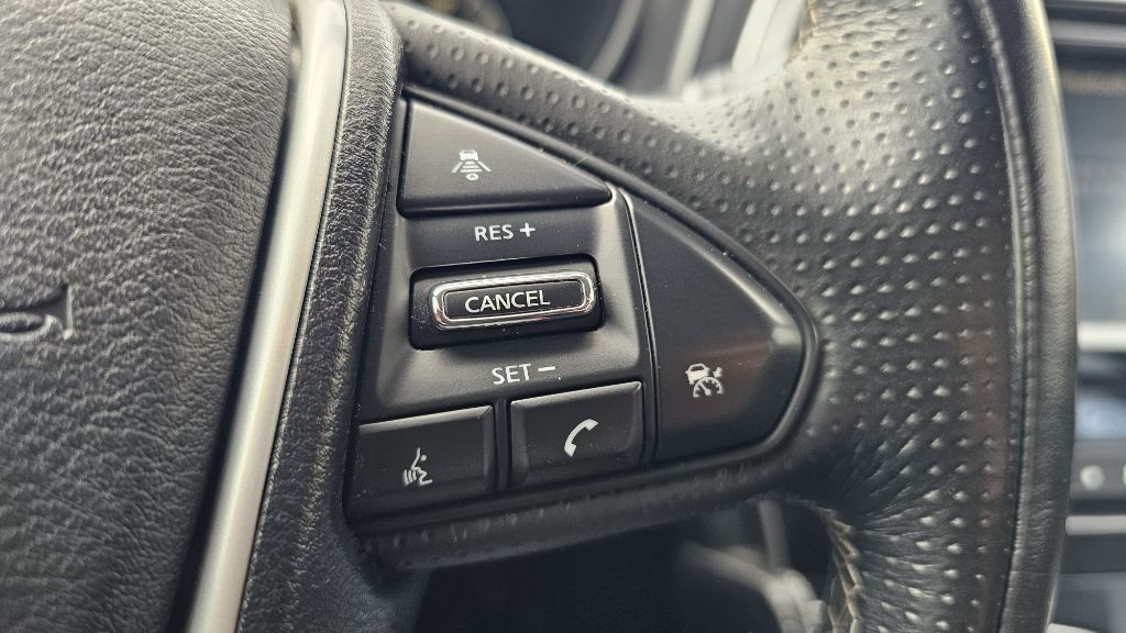 2016 Nissan Maxima Image 17