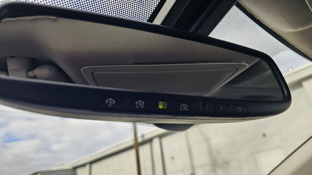 2016 Nissan Maxima Image 30