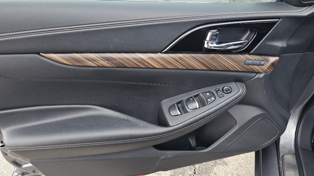 2016 Nissan Maxima Image 34