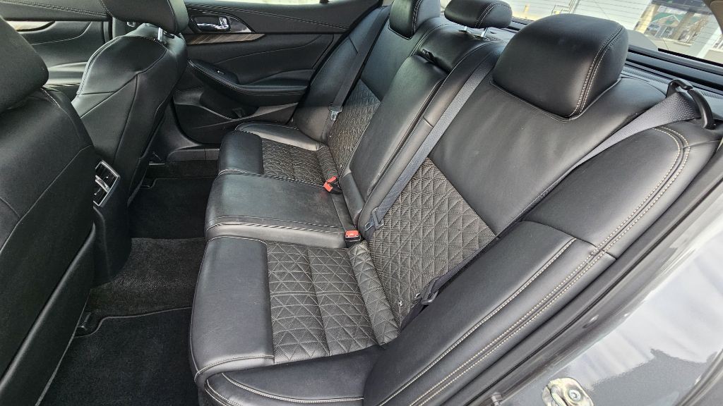 2016 Nissan Maxima Image 36