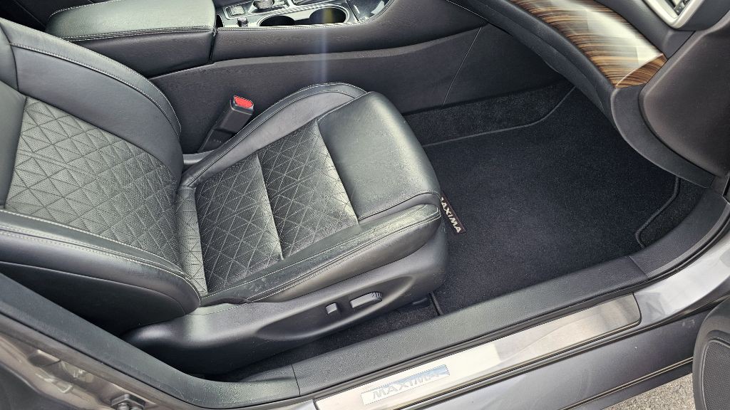 2016 Nissan Maxima Image 39