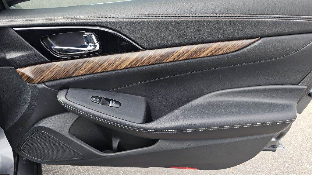 2016 Nissan Maxima Image 43