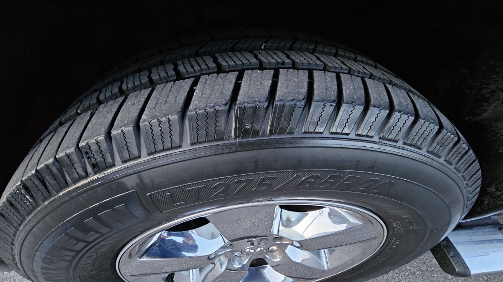 2017 RAM 1500 Image 9