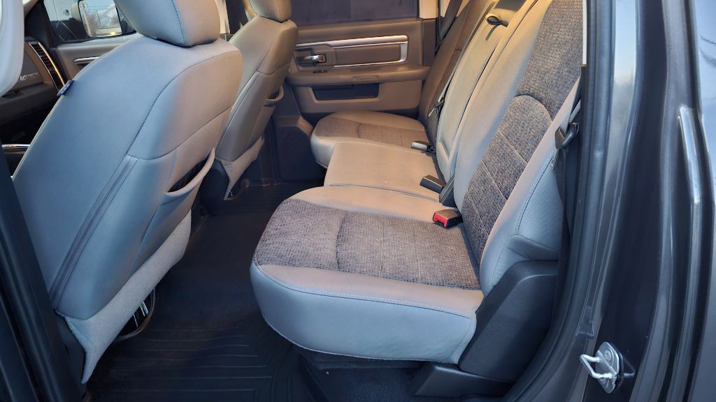 2017 RAM 1500 Image 30