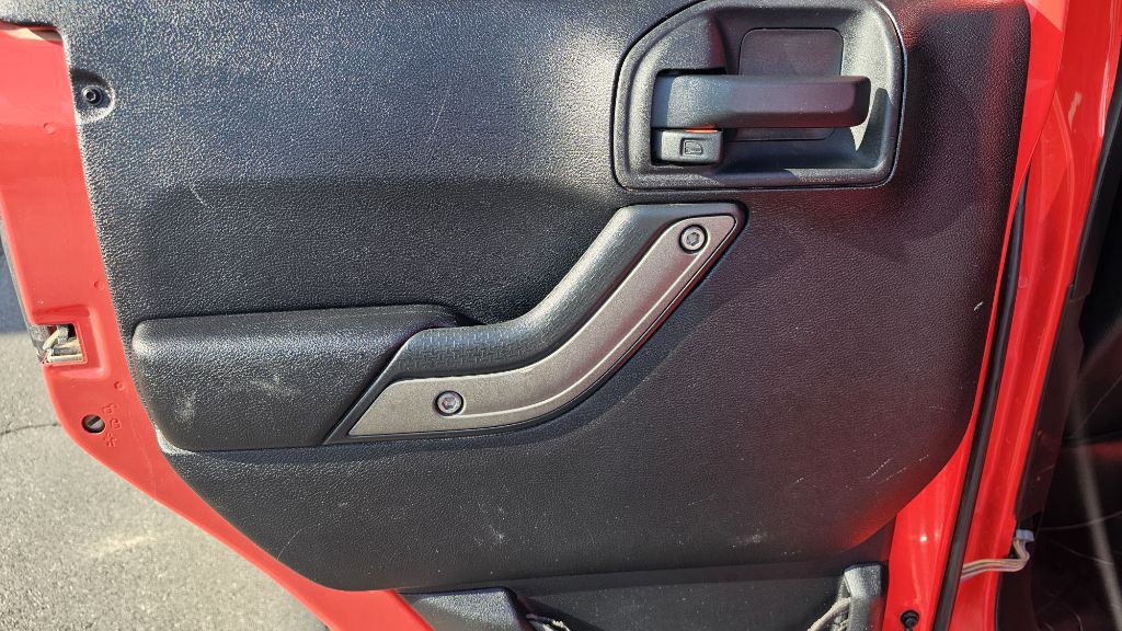 2013 Jeep Wrangler Unlimited Image 27