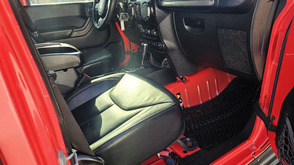 2013 Jeep Wrangler Unlimited Image 28