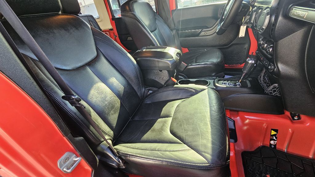 2013 Jeep Wrangler Unlimited Image 31