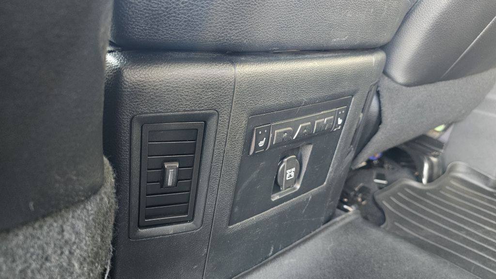 2017 RAM 2500 Image 33